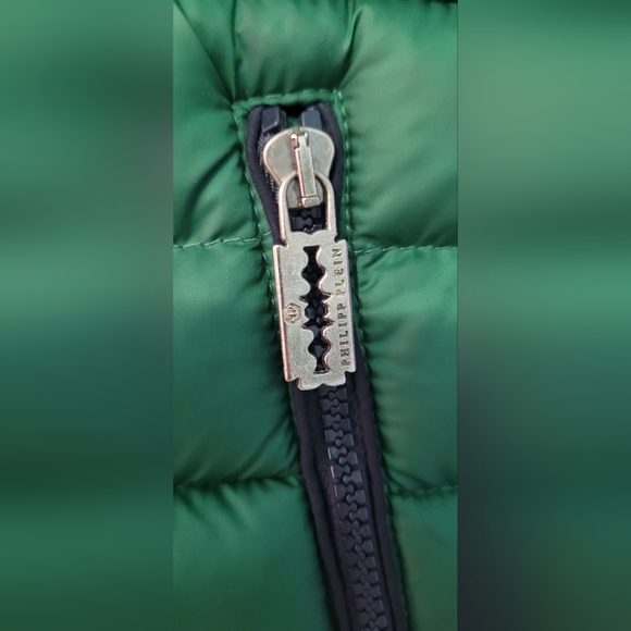 ⭐⭐HOST PICK⭐⭐ NWOT Authentic Philipp Plein Puffer vest size mens Small - Picture 7 of 10